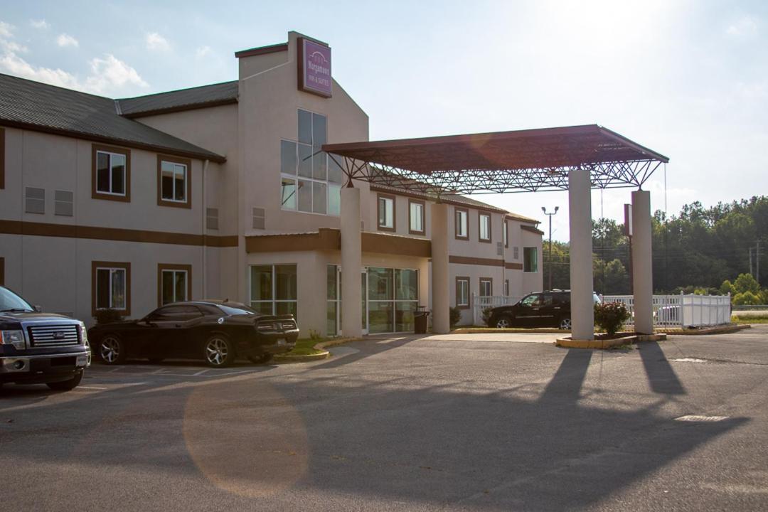 Morgantown Inn & Suites Exterior foto